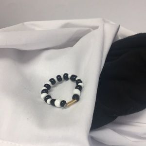 Black and white seed bead ring